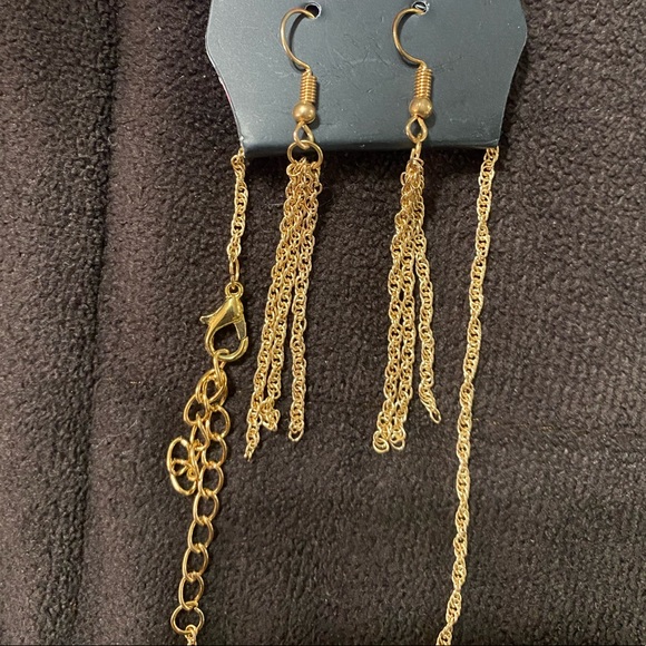 Necklace and Earring Set - Picture 2 of 3